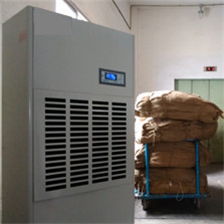 印刷廠通過加濕器控制濕度以減少靜電問題，實(shí)現(xiàn)更穩(wěn)定、高質(zhì)量的打印效果。