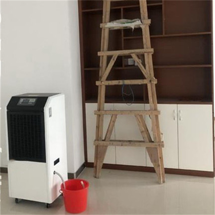 專業(yè)地下車庫除濕機(jī)，防止返潮結(jié)露，保持干燥舒適環(huán)境