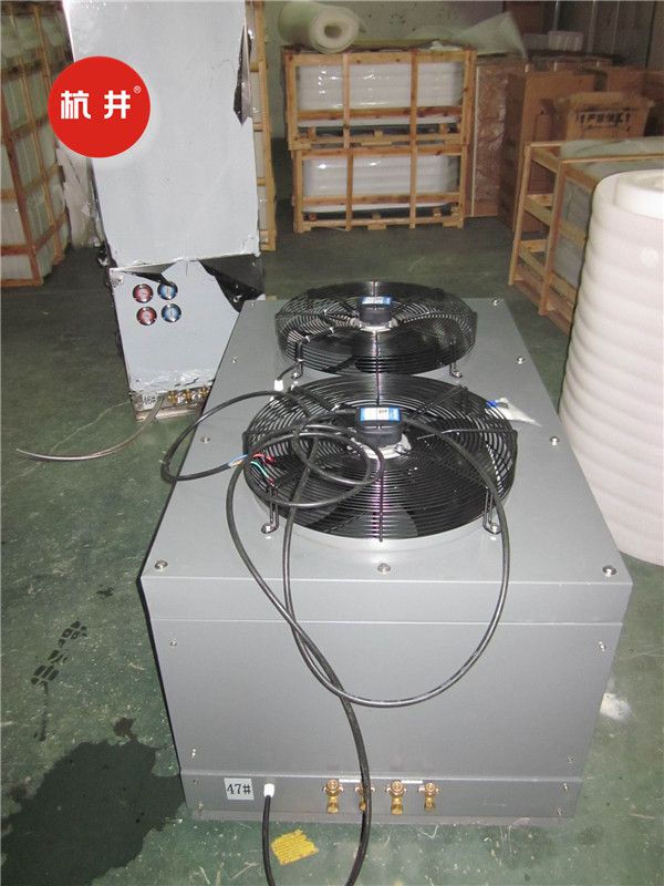 CFTZF100測(cè)試房調(diào)溫除濕空調(diào)機(jī)http://wtkpzc.cn/tp/twcsj018.jpg